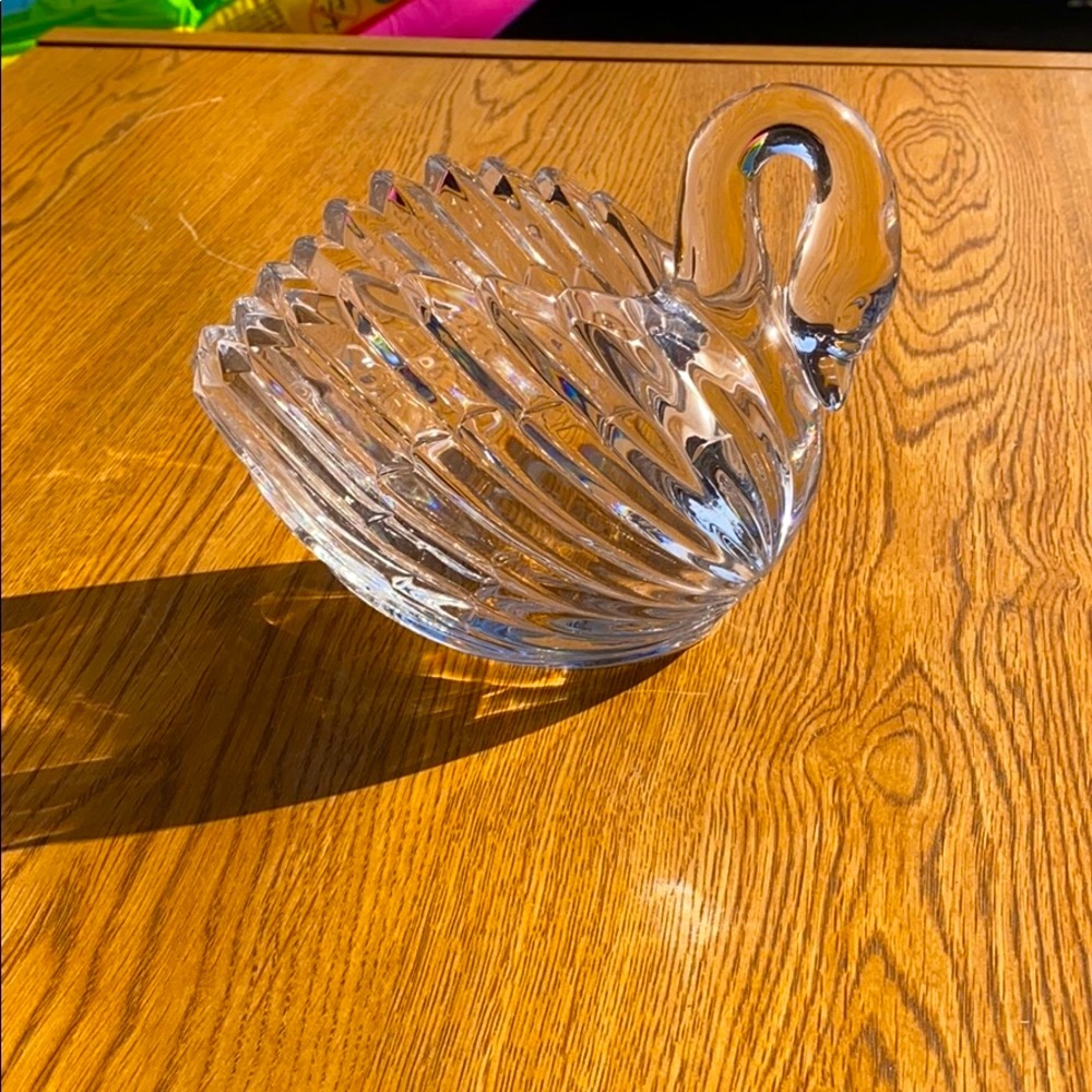 Swan candy dish